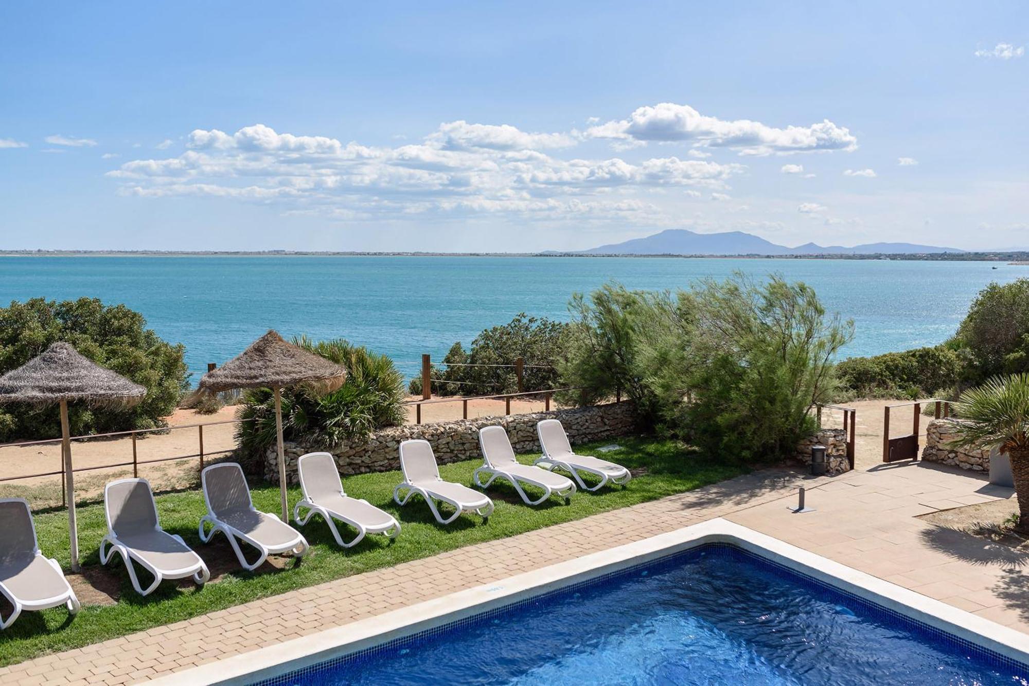 Fergus Cap Roig Hotel L'Ampolla Exterior photo